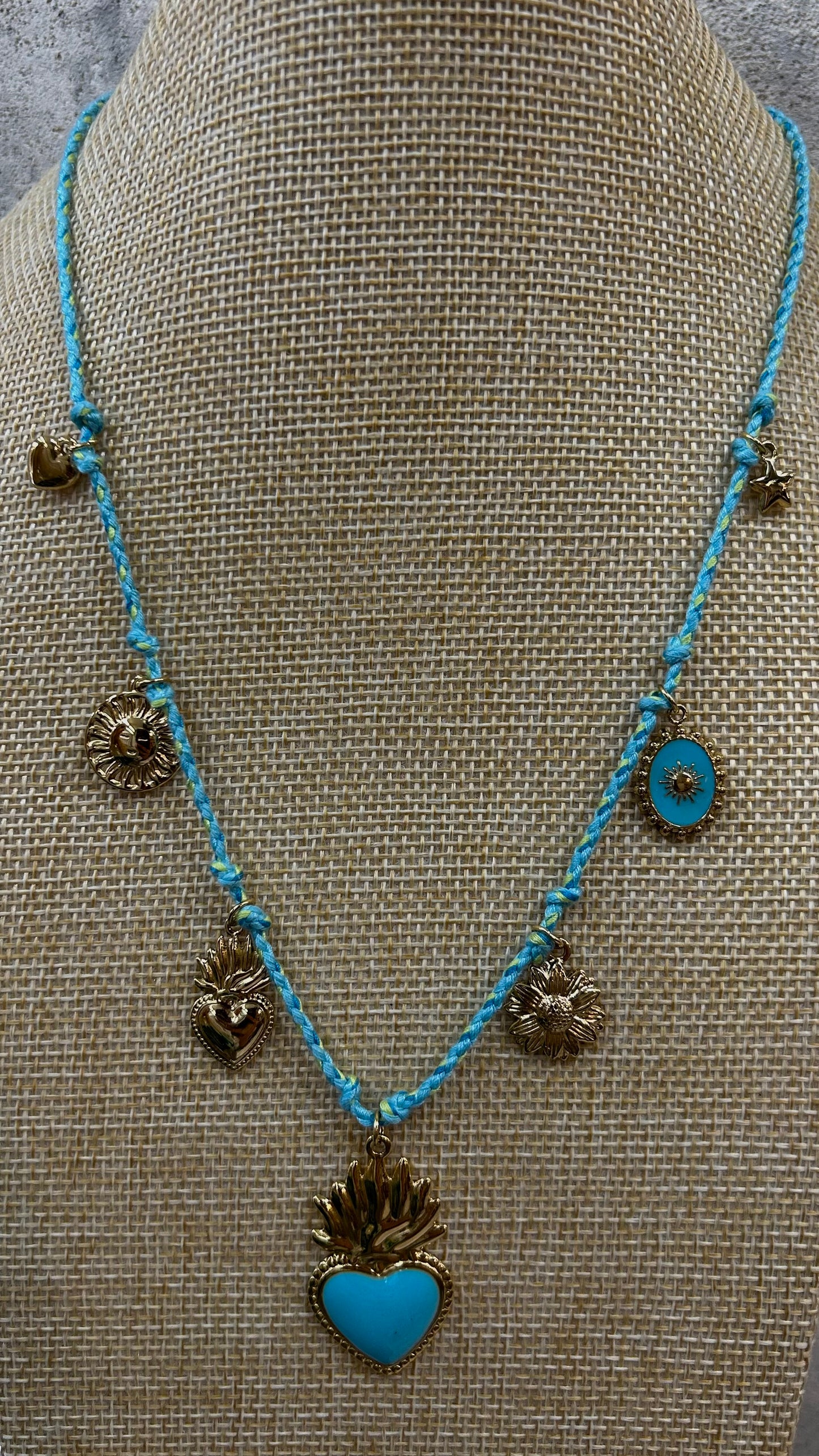 Collier Sabine